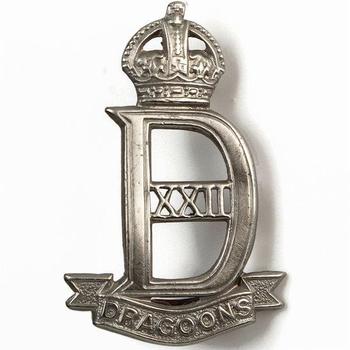 22nd Dragoons WW2 War Raised white metal Cap badge