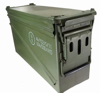 40mm Ammo Box Genuine U.S Military Tough Green PA120 Metal Ammo Box ( 15cm x 44cm x 25cm) - main image