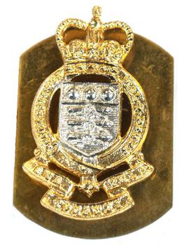 Royal Army Ordnance collar badge / dog