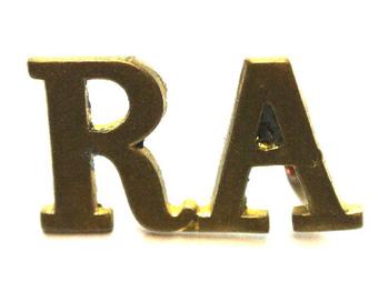 RA Royal Artillery brass shoulder title