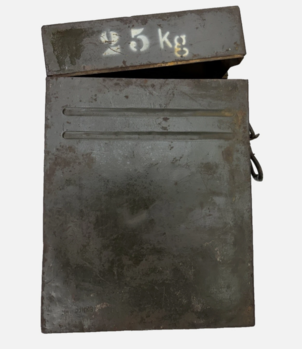 Original German WWII Dated Flak Anti-Aircraft 20 mm WW2 Gun Case And Magazines - main image