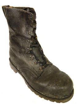Para Boots German / Dutch Vintage Army paras Grade 2 Used - main image