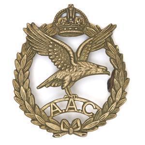 Army Air Corps AAC Cap Badge Various Badges - main image