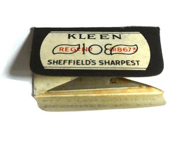 Vintage 3 Point Kleen Razor Blade - main image